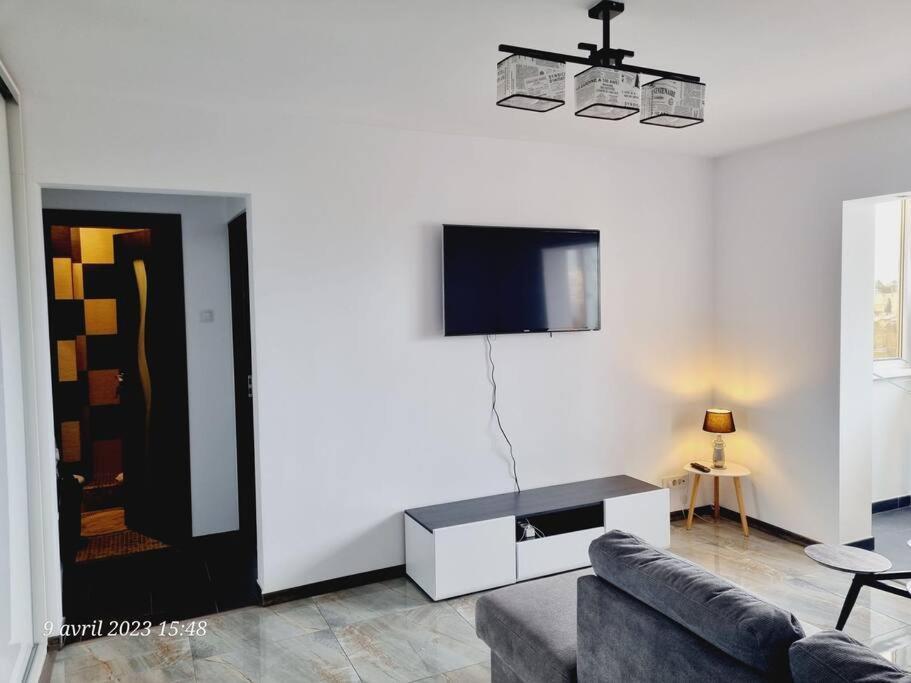 Le Nid D'Adam Apartment Zarnesti Ngoại thất bức ảnh